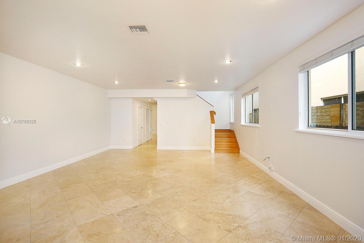 3170 Matilda Street, Unit 3170 Coconut Grove, FL 33133 - Photo 4 of 21