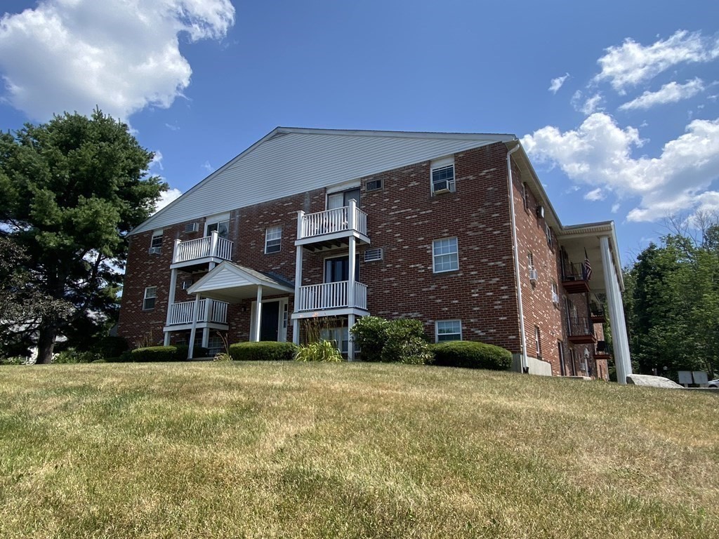 151 Providence Road, Unit 3 Grafton, MA 01519 - Photo 2 of 28 Gallery Image 2