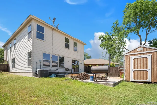 a picture of a white wall and a painting