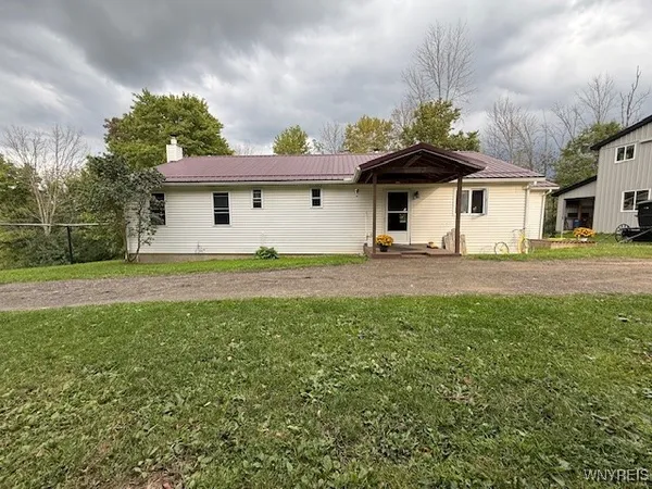 $299,999 | 10054 Pratt Road, Centerville, NY 14744