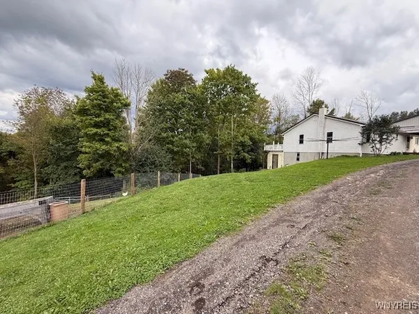 $299,999 | 10054 Pratt Road, Centerville, NY 14744