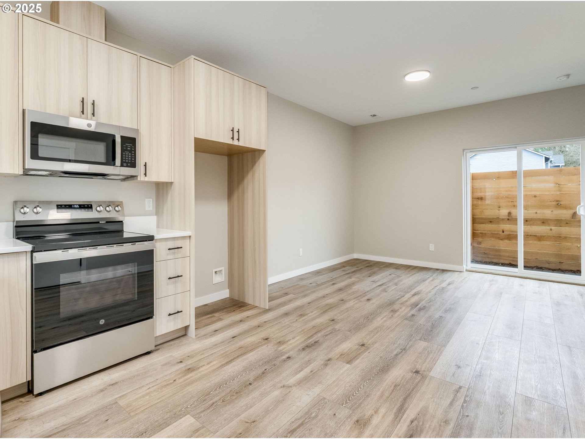 14366 Southeast Knight Street Portland, OR 97236 - Photo 14 of 20
