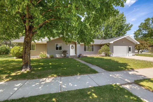 $359,900 | 203 Kamnic Street, Pierz, MN 56364