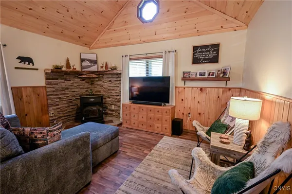 $206,100 | 11452 Bellingertown Road, Forestport, NY 13338