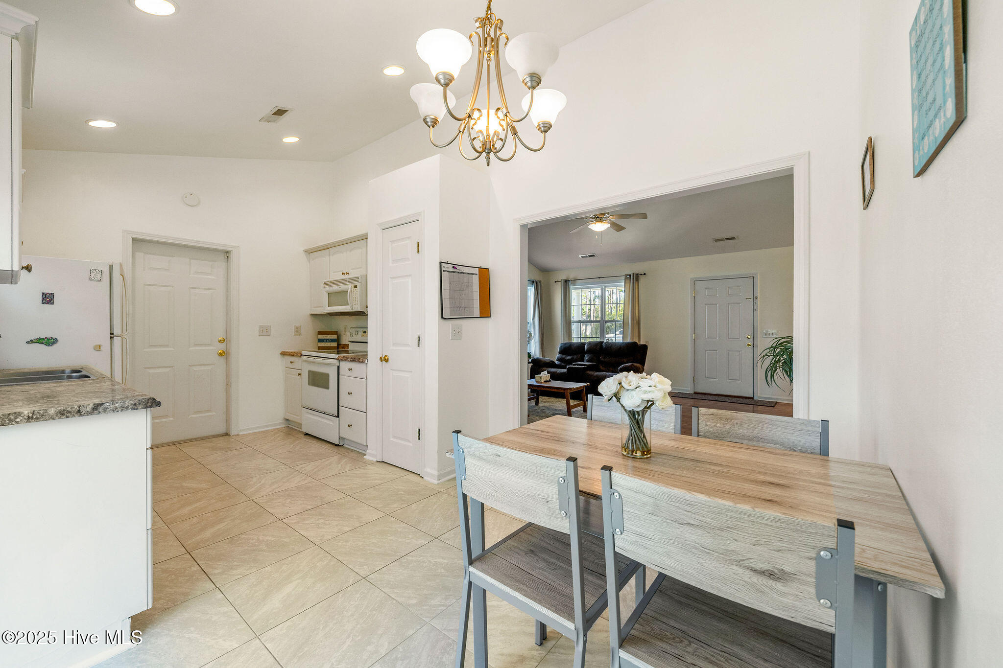 32 Shelby Road Southport, NC 28461 - Photo 16 of 28 32SShelbyRd-1013