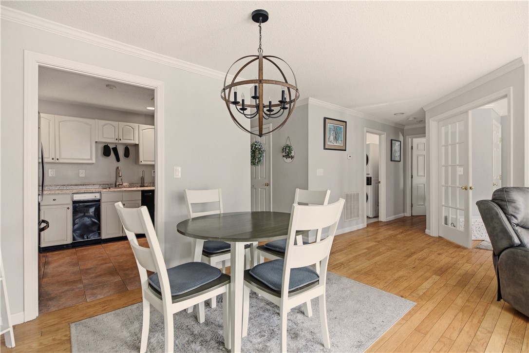 3524 West Shore Road Warwick, RI 02886 - Photo 6 of 21 Gallery Image 6
