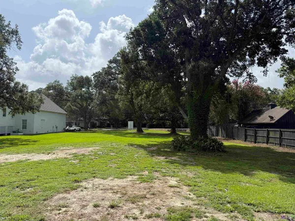 $399,000 | 3062 Fairway Drive, Baton Rouge, LA 70809