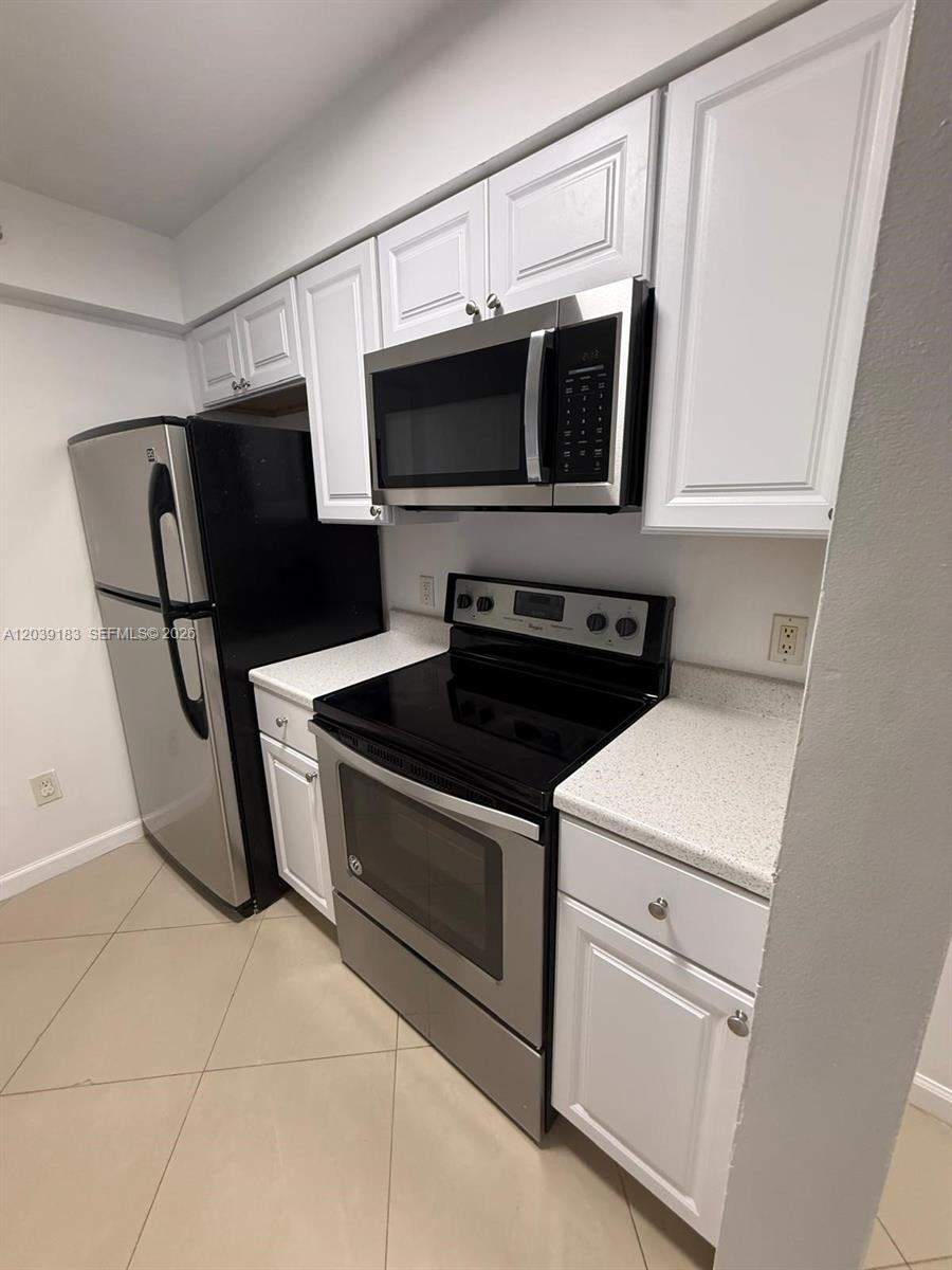 410 South Park Road, Unit 1104 Hollywood, FL 33021 - Photo 2 of 18
