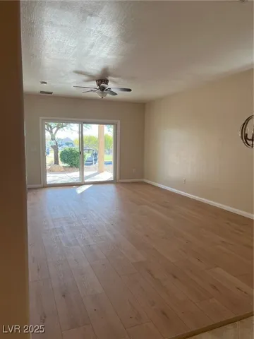 $1,950 | 3105 Kingbird Drive, North Las Vegas, NV 89084