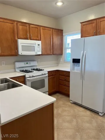 $1,950 | 3105 Kingbird Drive, North Las Vegas, NV 89084