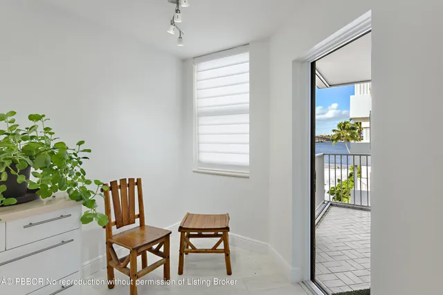 $3,470 | 2860 South Ocean Boulevard, Unit 311, Palm Beach, FL 33480