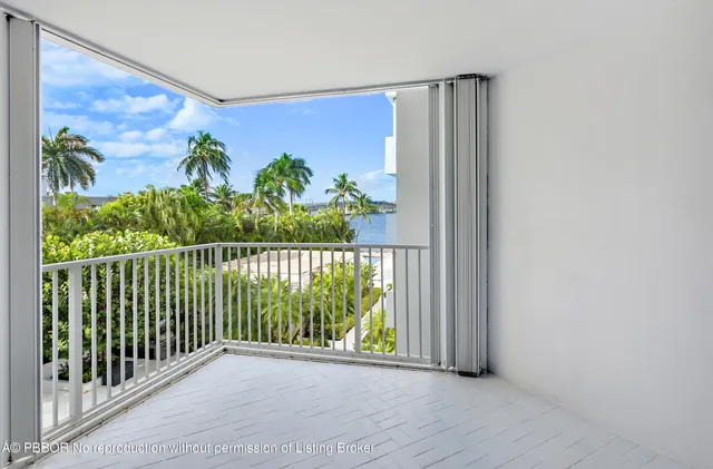 $3,470 | 2860 South Ocean Boulevard, Unit 311, Palm Beach, FL 33480