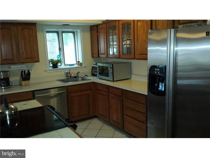 443 Gruber Road Harleysville, PA 19438 - Photo 17 of 21 Kitchen