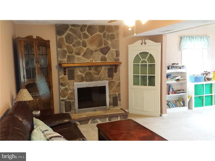 443 Gruber Road Harleysville, PA 19438 - Photo 3 of 21 Living Room