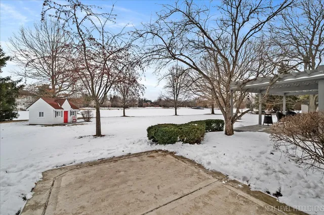 $850,000 | 730 Persimmon Drive, St. Charles, IL 60174