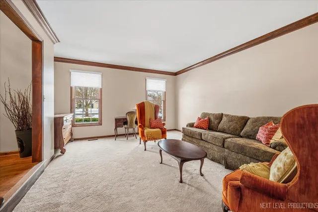 $850,000 | 730 Persimmon Drive, St. Charles, IL 60174