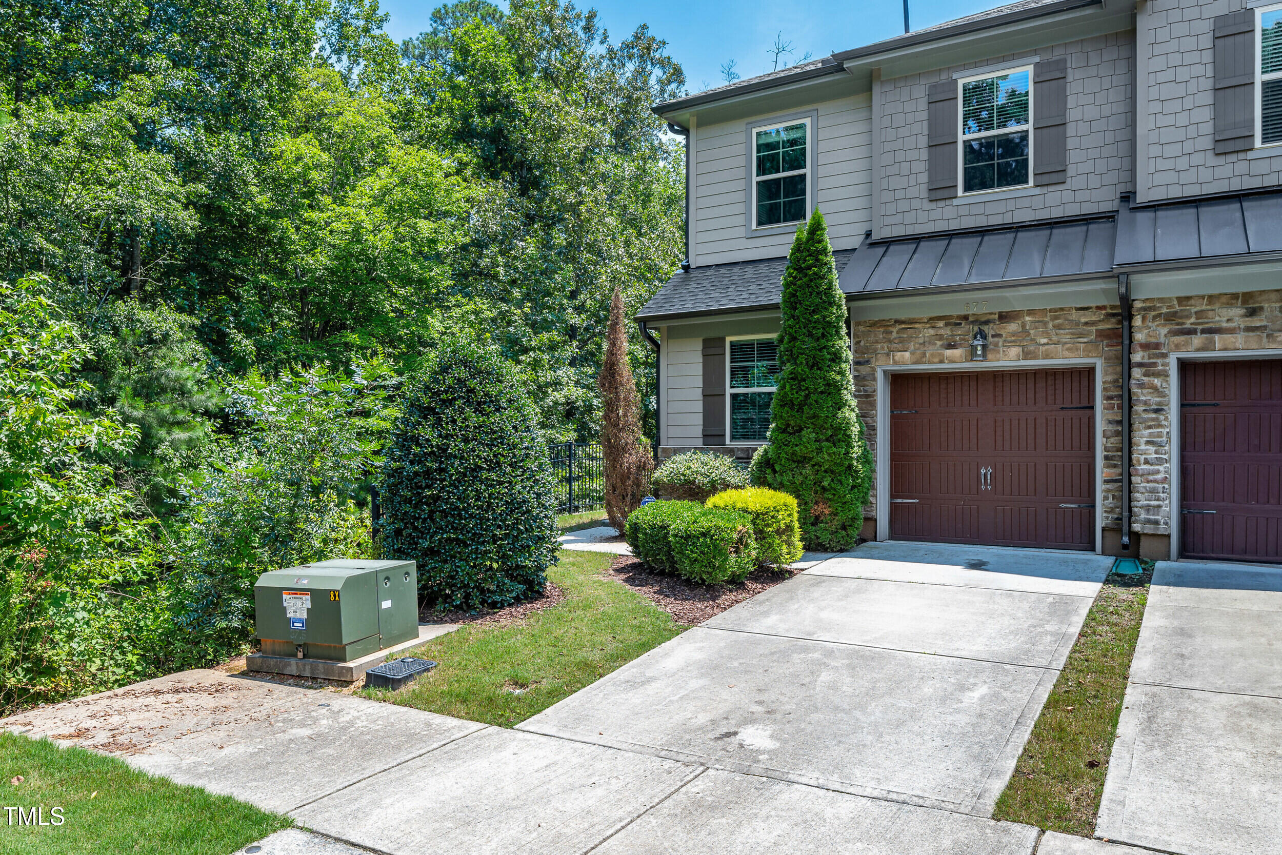 677 Wickham Ridge Road Apex, NC 27539 - Photo 2 of 34 002