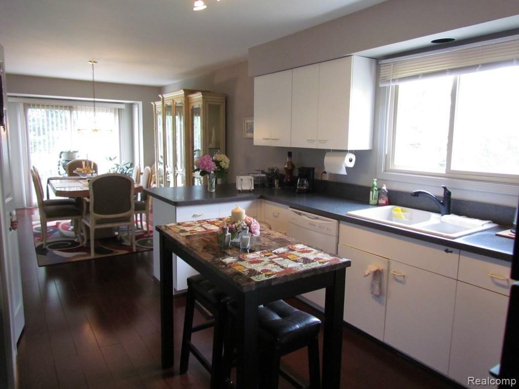 415 Buttercup Drive Rochester, MI 48307 - Photo 13 of 17 IMG_0066.jpg