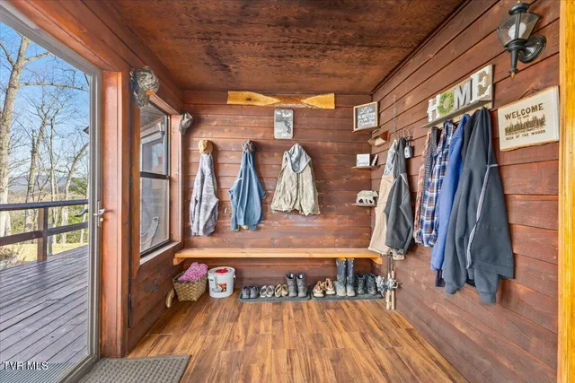 $749,000 | 620 Swift Hollow Lane, Mountain City, TN 37683