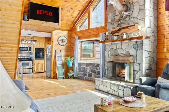 $749,000 | 620 Swift Hollow Lane, Mountain City, TN 37683