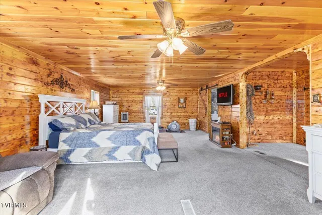 $749,000 | 620 Swift Hollow Lane, Mountain City, TN 37683