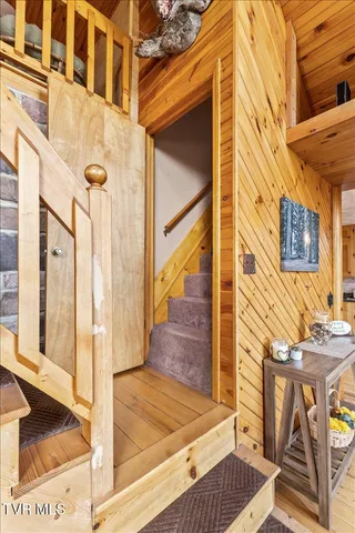 $749,000 | 620 Swift Hollow Lane, Mountain City, TN 37683