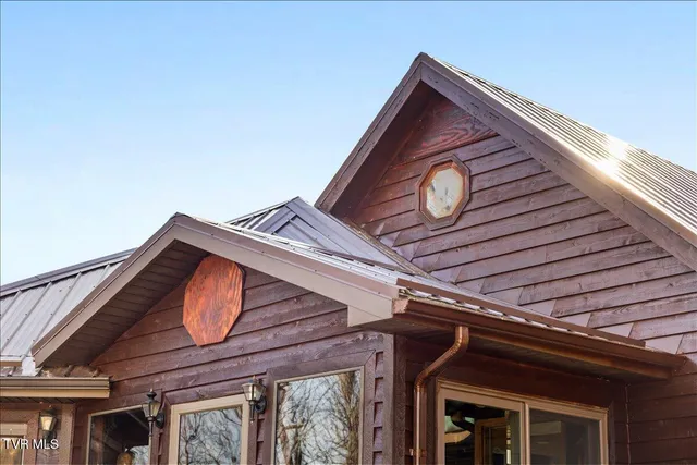 $749,000 | 620 Swift Hollow Lane, Mountain City, TN 37683