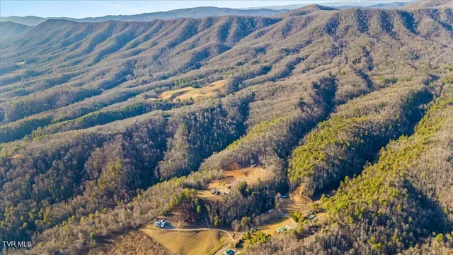 $749,000 | 620 Swift Hollow Lane, Mountain City, TN 37683