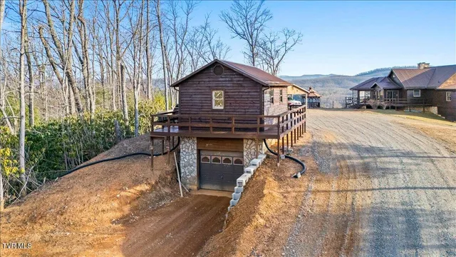 $749,000 | 620 Swift Hollow Lane, Mountain City, TN 37683