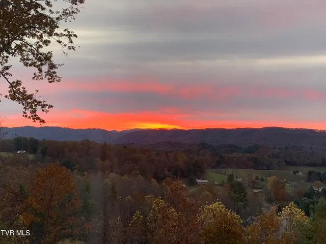 $749,000 | 620 Swift Hollow Lane, Mountain City, TN 37683