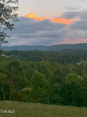 $749,000 | 620 Swift Hollow Lane, Mountain City, TN 37683