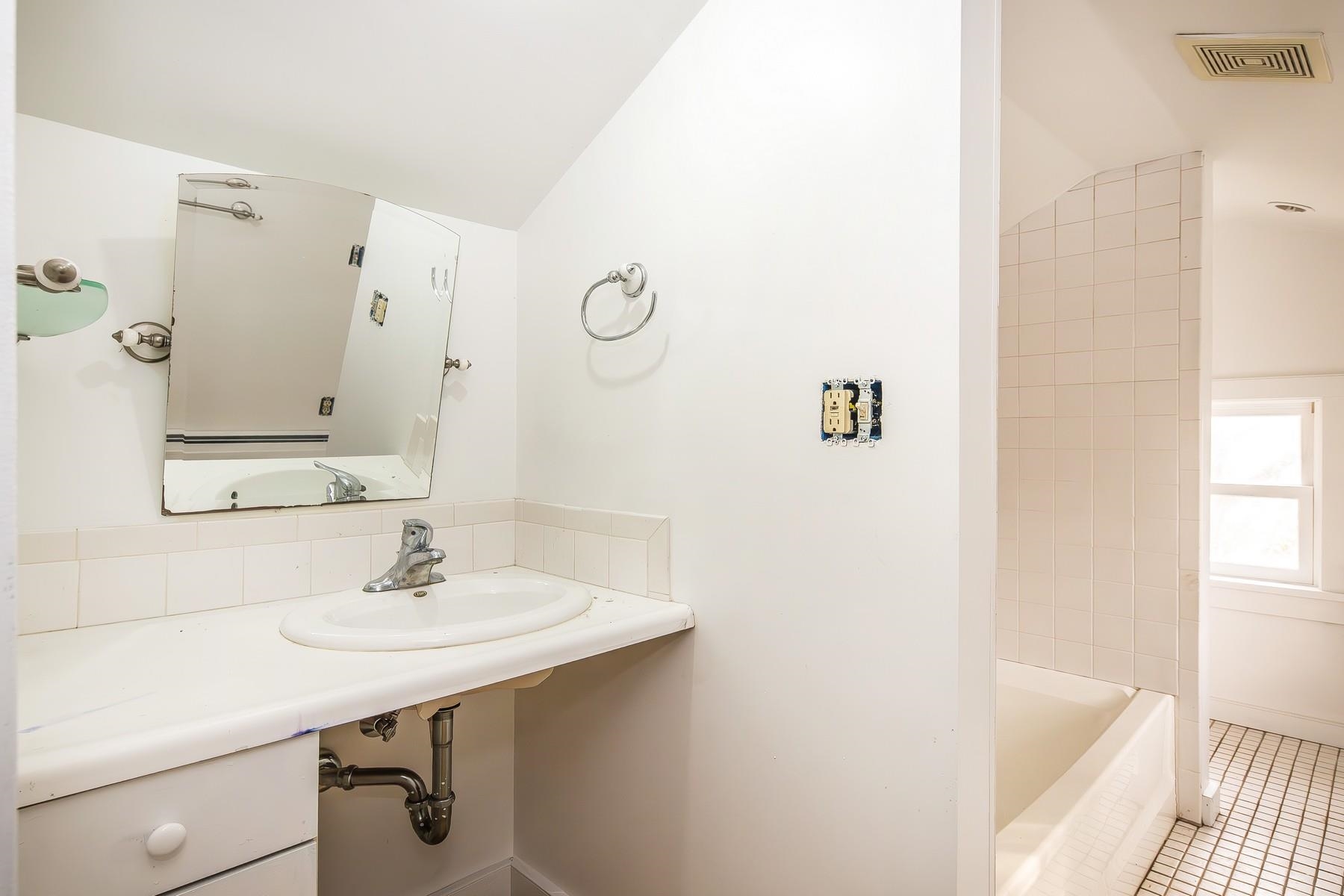 127 Clarendon Springs Lane Clarendon, VT 05777 - Photo 25 of 36