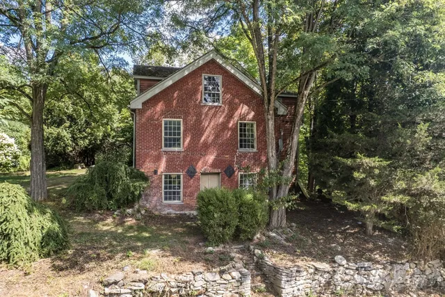 $295,000 | 127 Clarendon Springs Lane, Clarendon, VT 05777