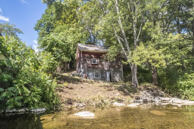 $295,000 | 127 Clarendon Springs Lane, Clarendon, VT 05777