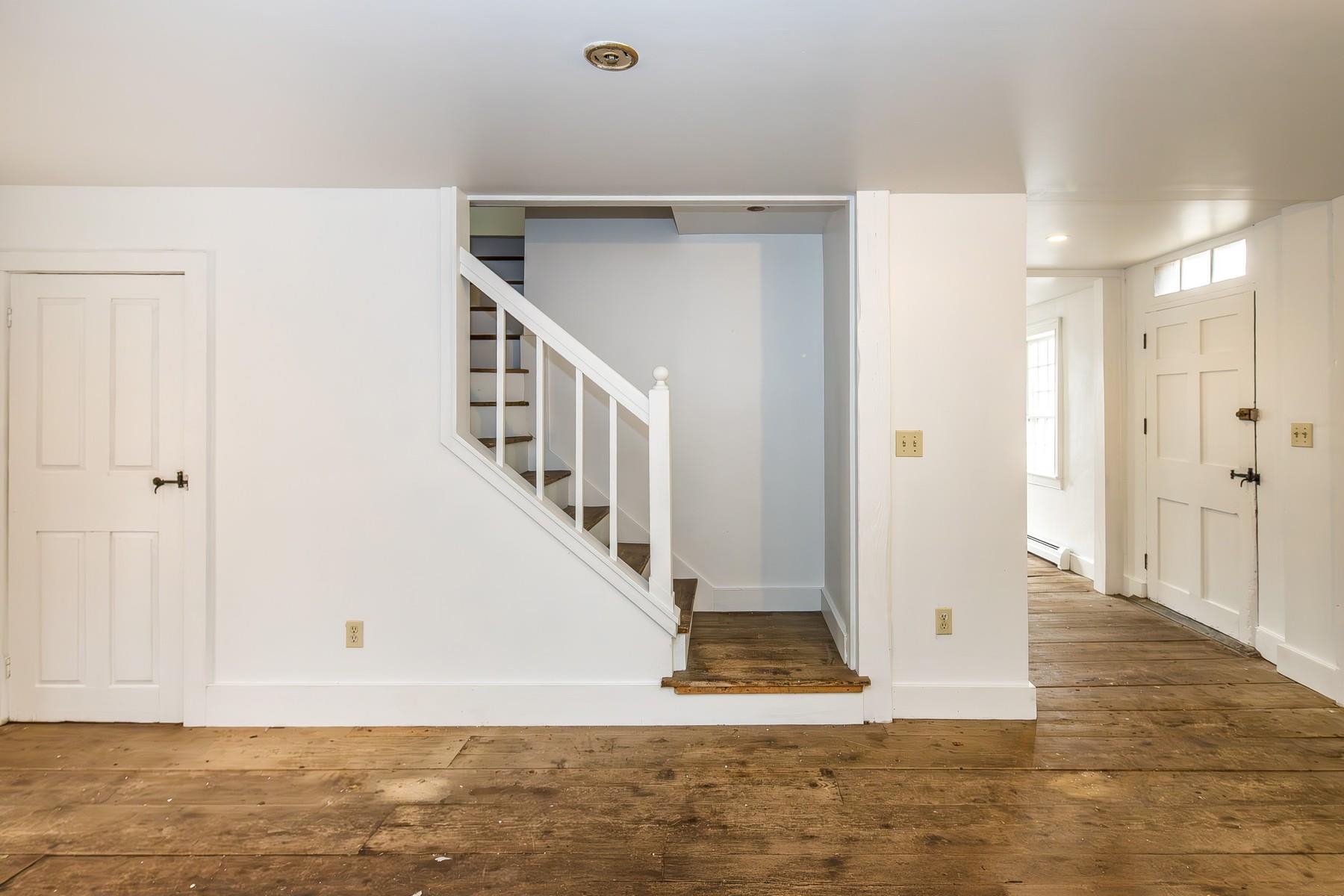 127 Clarendon Springs Lane Clarendon, VT 05777 - Photo 10 of 36