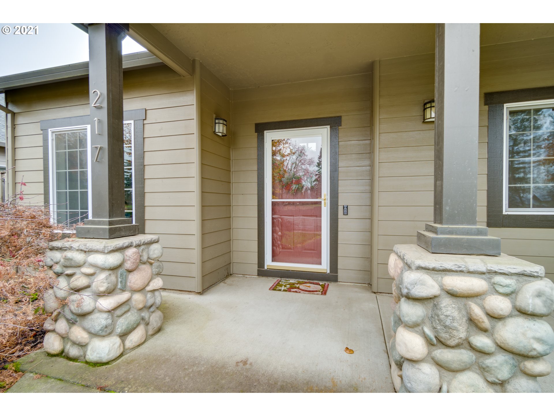 217 Northwest Territorial Road Canby, OR 97013 - Photo 3 of 29 Gallery Image 3