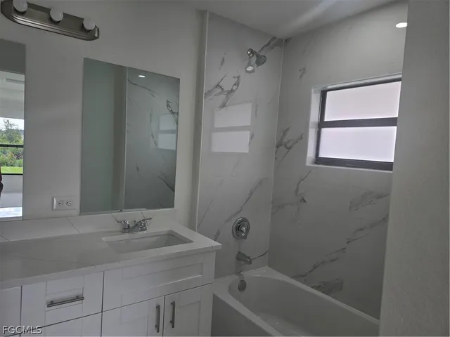 $1,950 | 2707 30th Street Southwest, Lehigh Acres, FL 33976