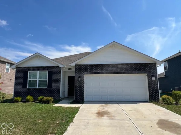 $2,500 | 129 Hunter's Rdg Drive, Danville, IN 46122