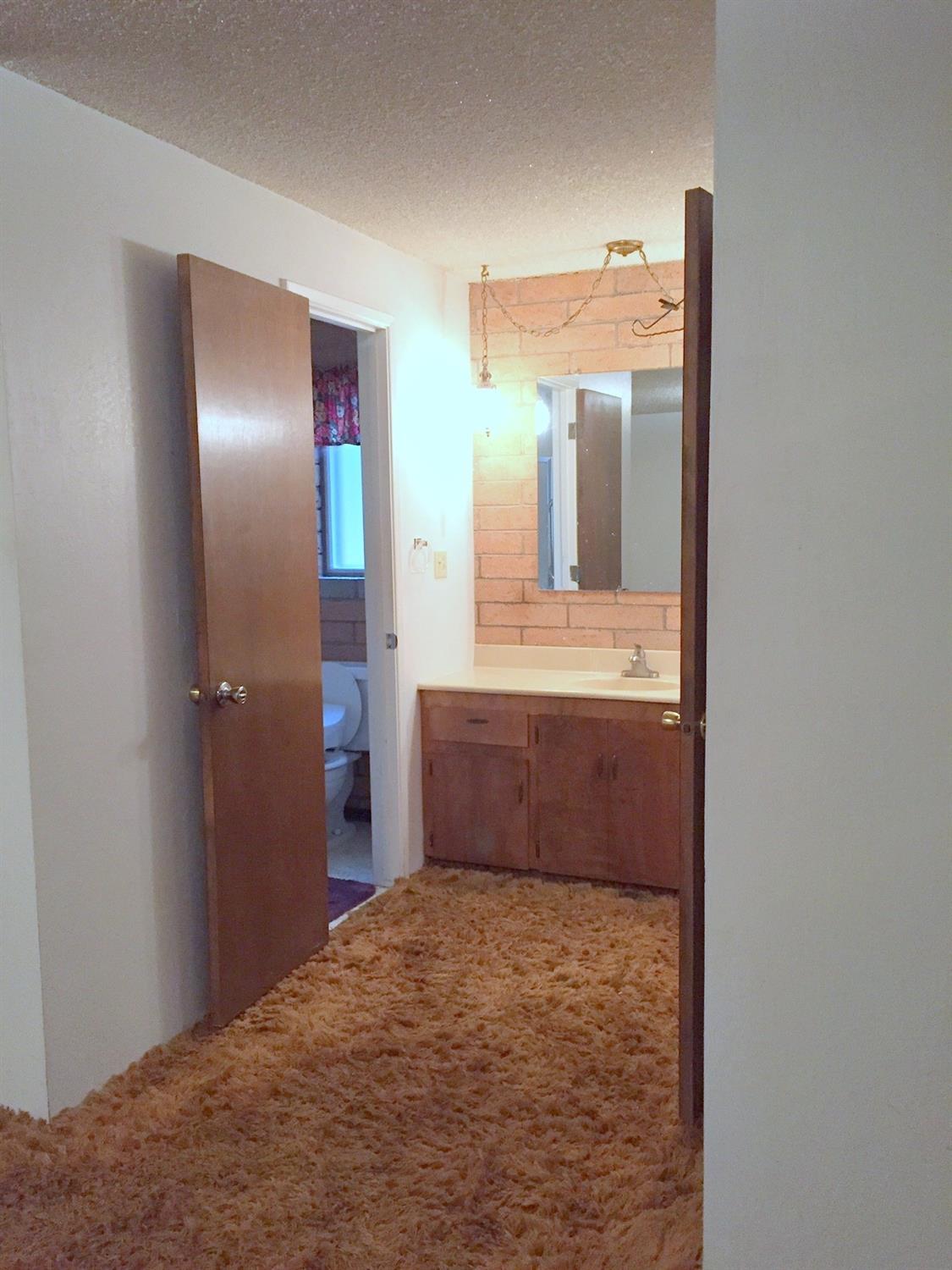225 Pinewood Way Cave Junction, OR 97523 - Photo 11 of 24 Gallery Image 11