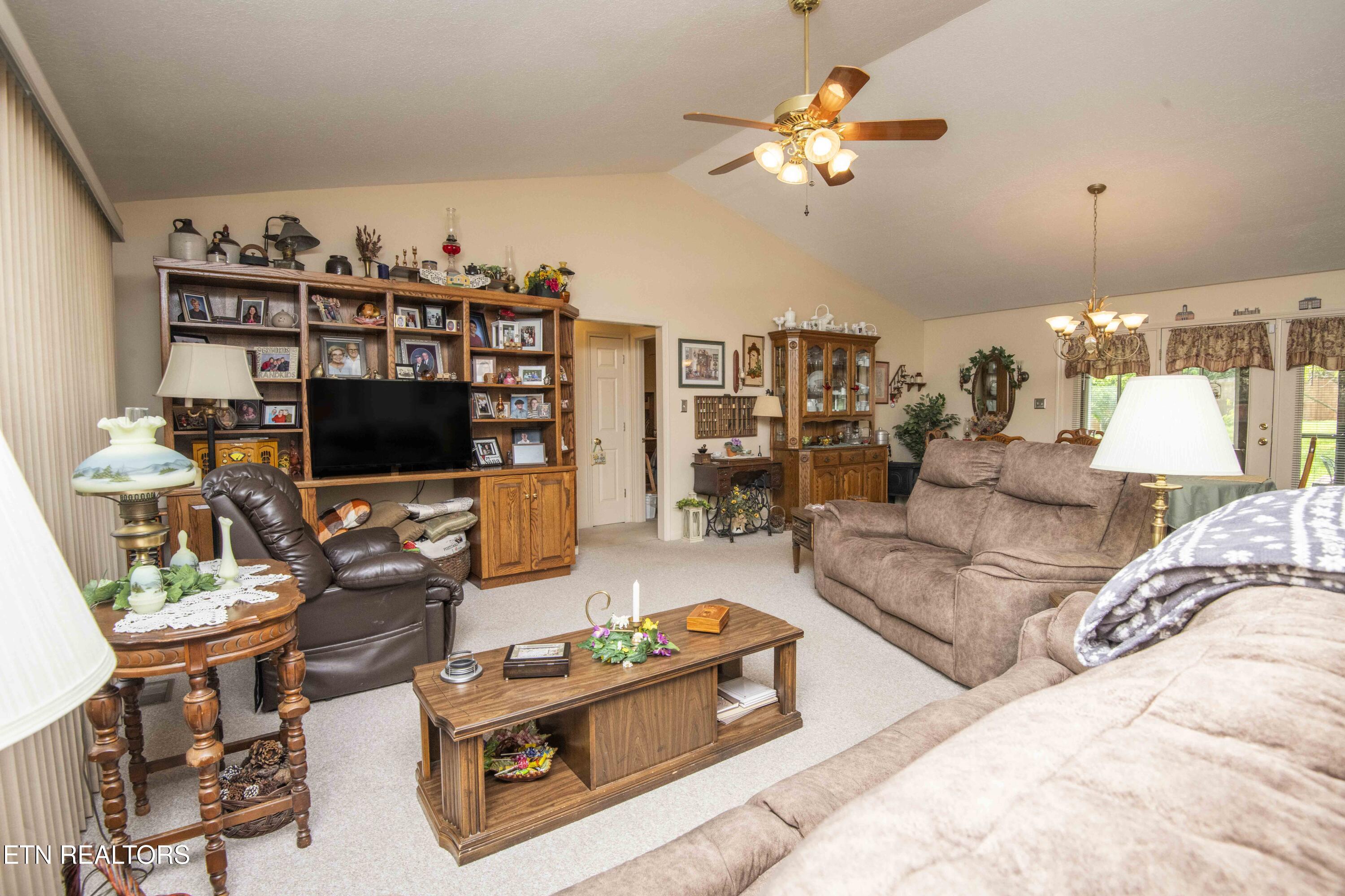 1217 Topside Road Louisville, TN 37777 - Photo 4 of 32 living 4