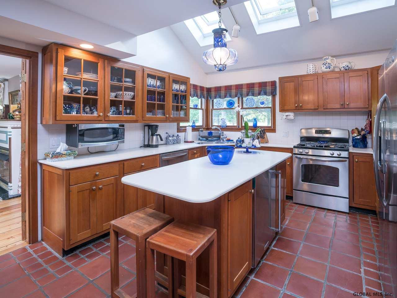 1707 Crescent Road Rexford, NY 12148 - Photo 5 of 25 Photo 5
