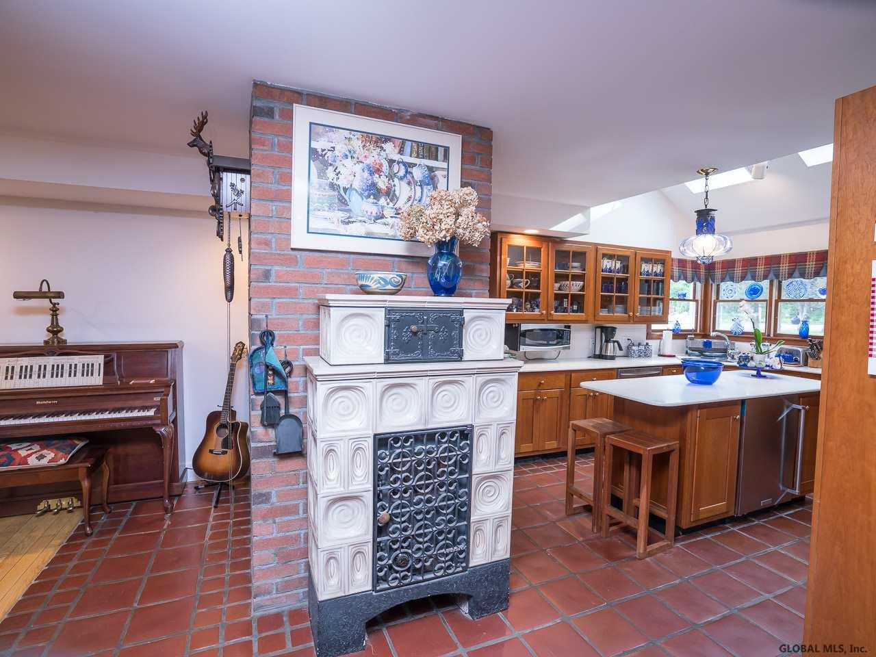 1707 Crescent Road Rexford, NY 12148 - Photo 9 of 25 Photo 9
