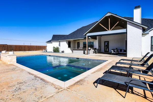$974,000 | 16602 County Road 1940, Lubbock, TX 79424
