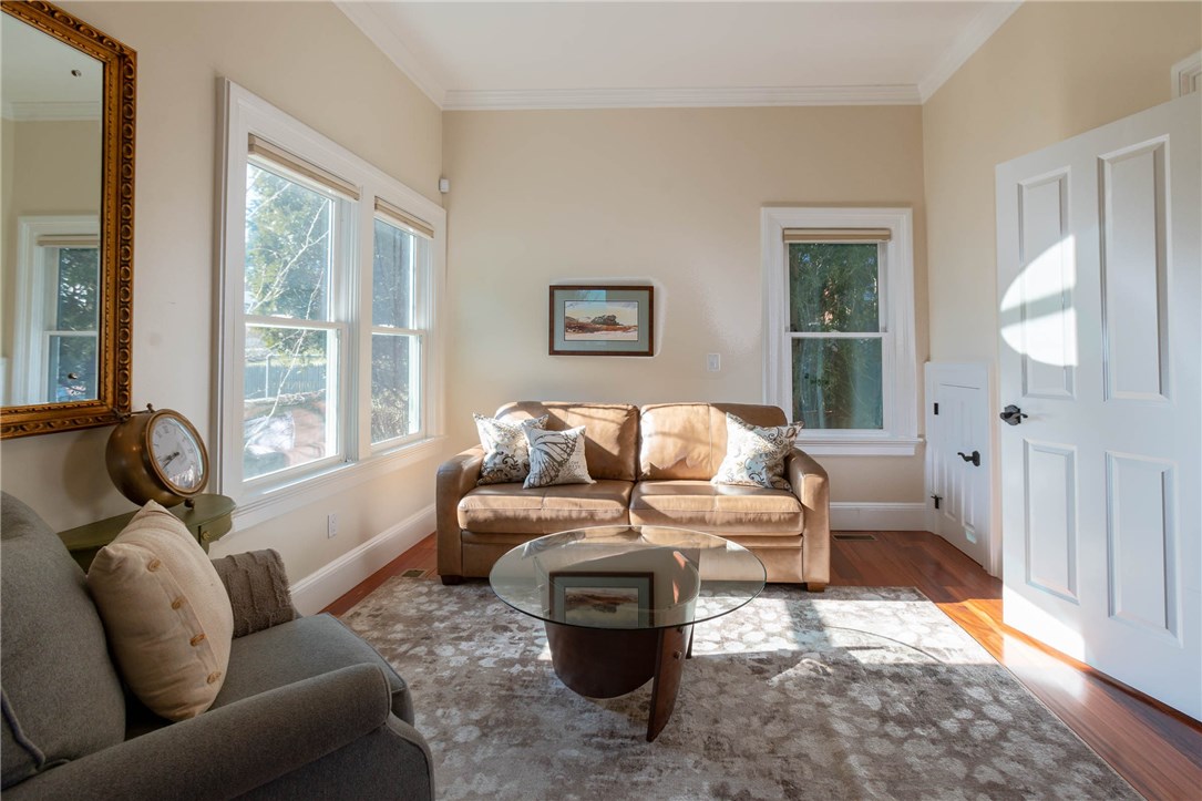 9 Cliff Terrace Newport, RI 02840 - Photo 18 of 40 Office/Den