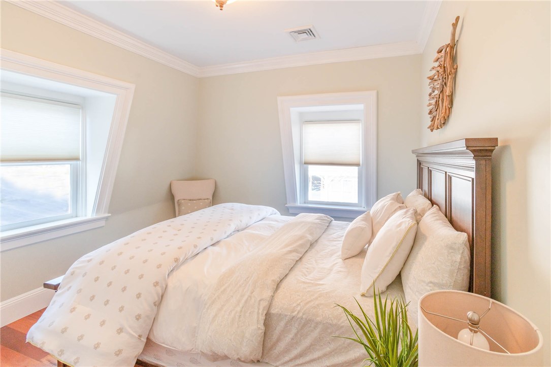 9 Cliff Terrace Newport, RI 02840 - Photo 31 of 40 Bedroom.