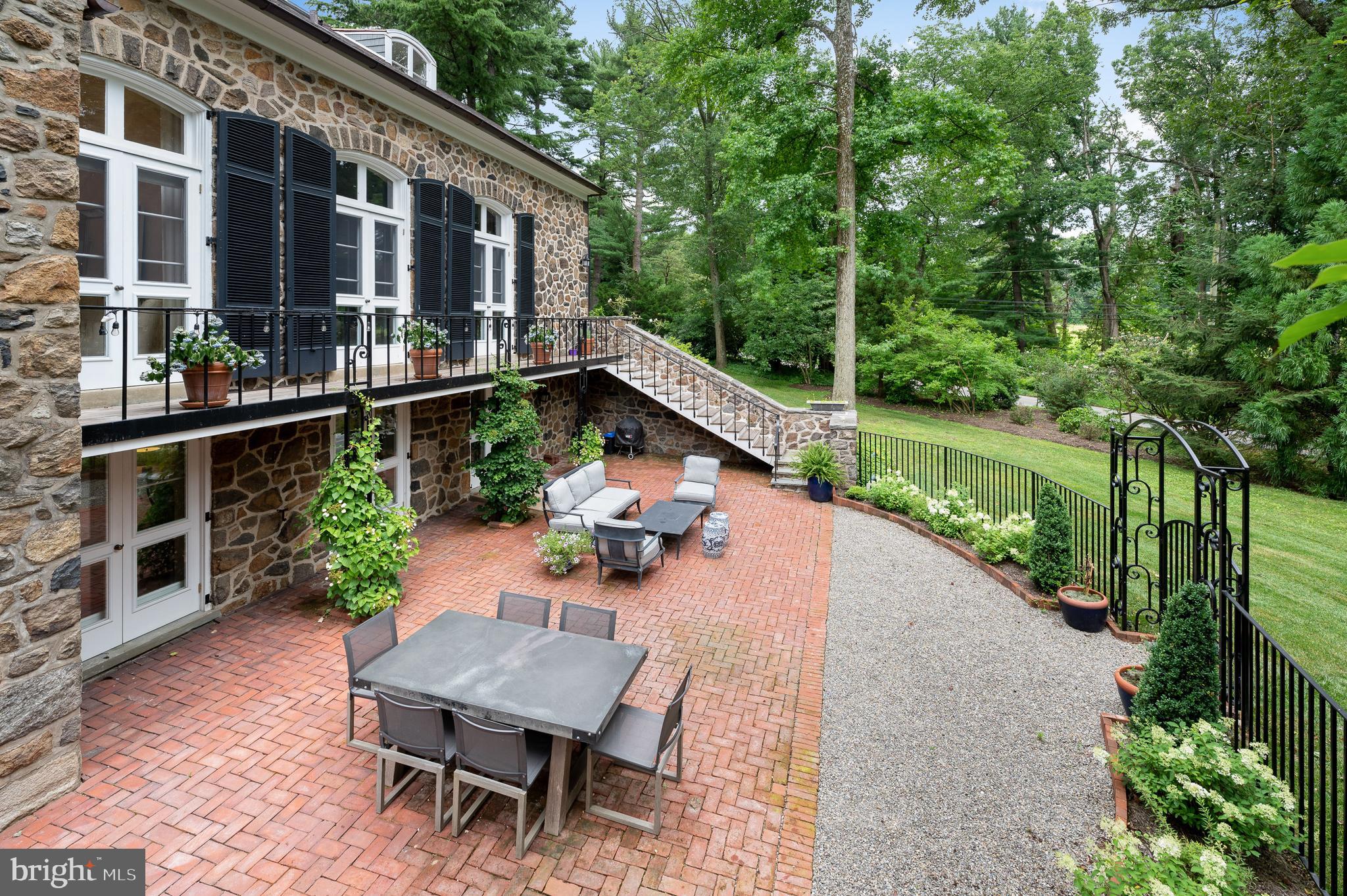 360 Beaumont Road Devon, PA 19333 - Photo 4 of 65