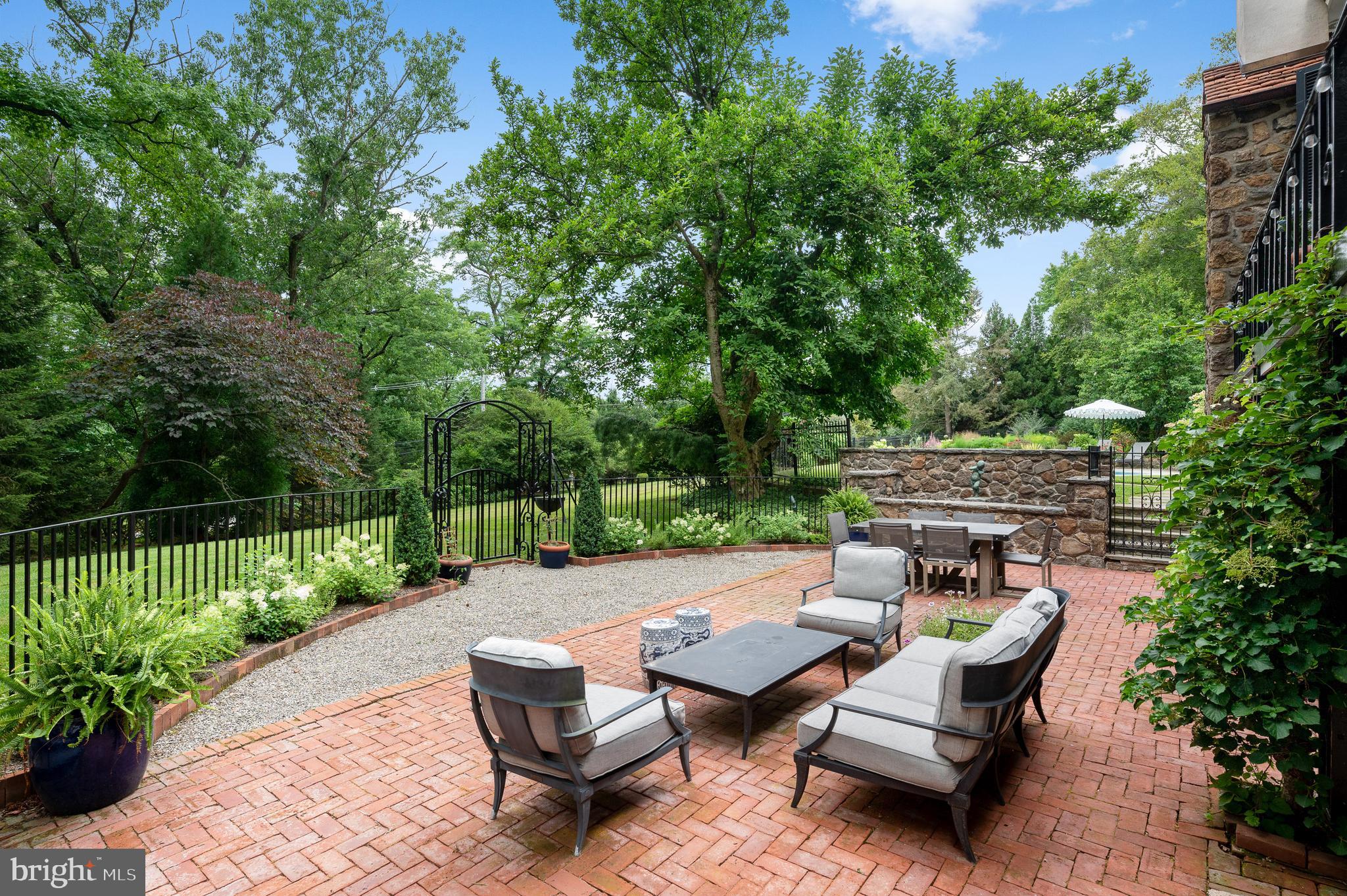 360 Beaumont Road Devon, PA 19333 - Photo 9 of 65