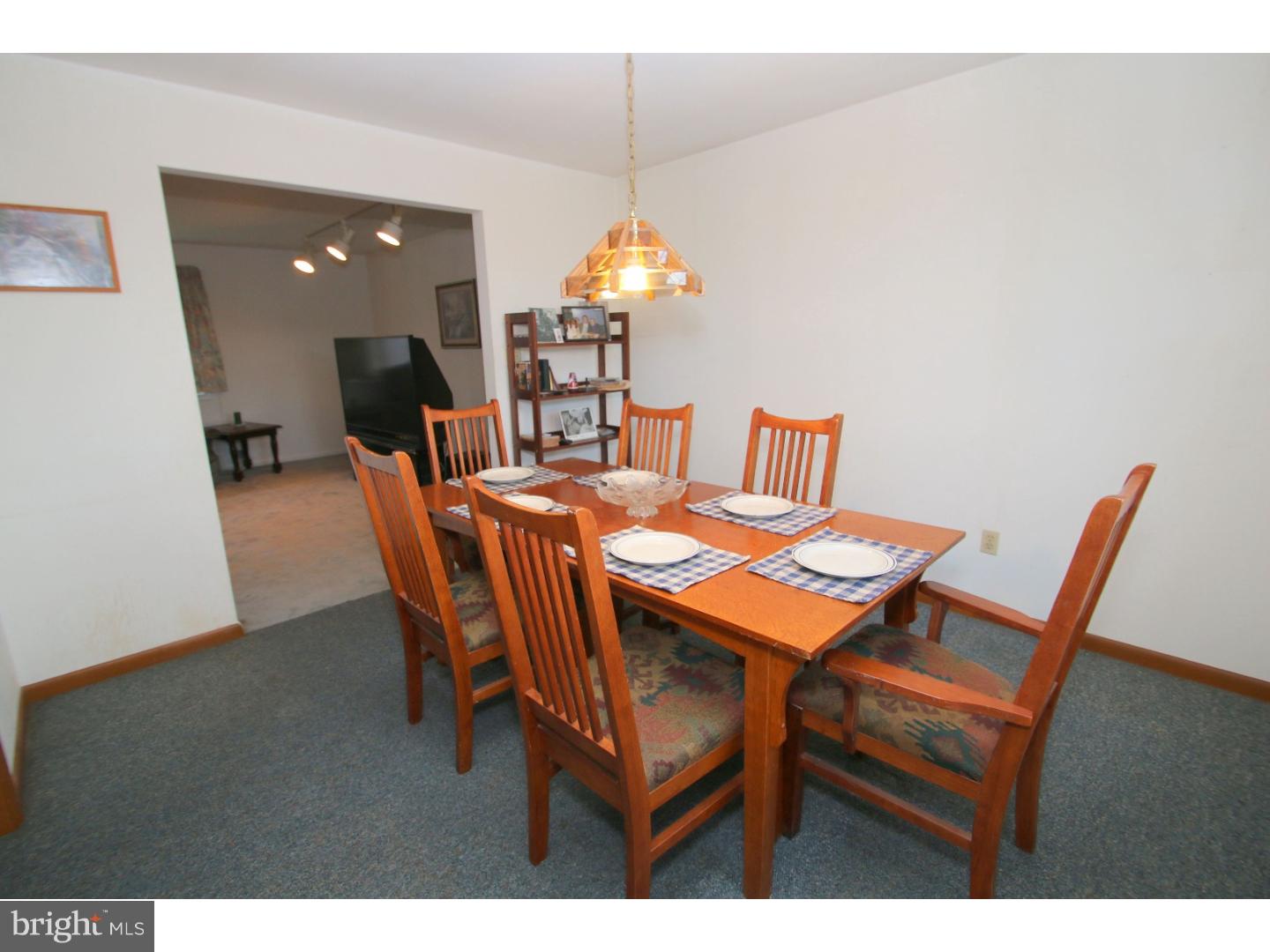 697 State Road Coopersburg, PA 18036 - Photo 5 of 25 Gallery Image 5