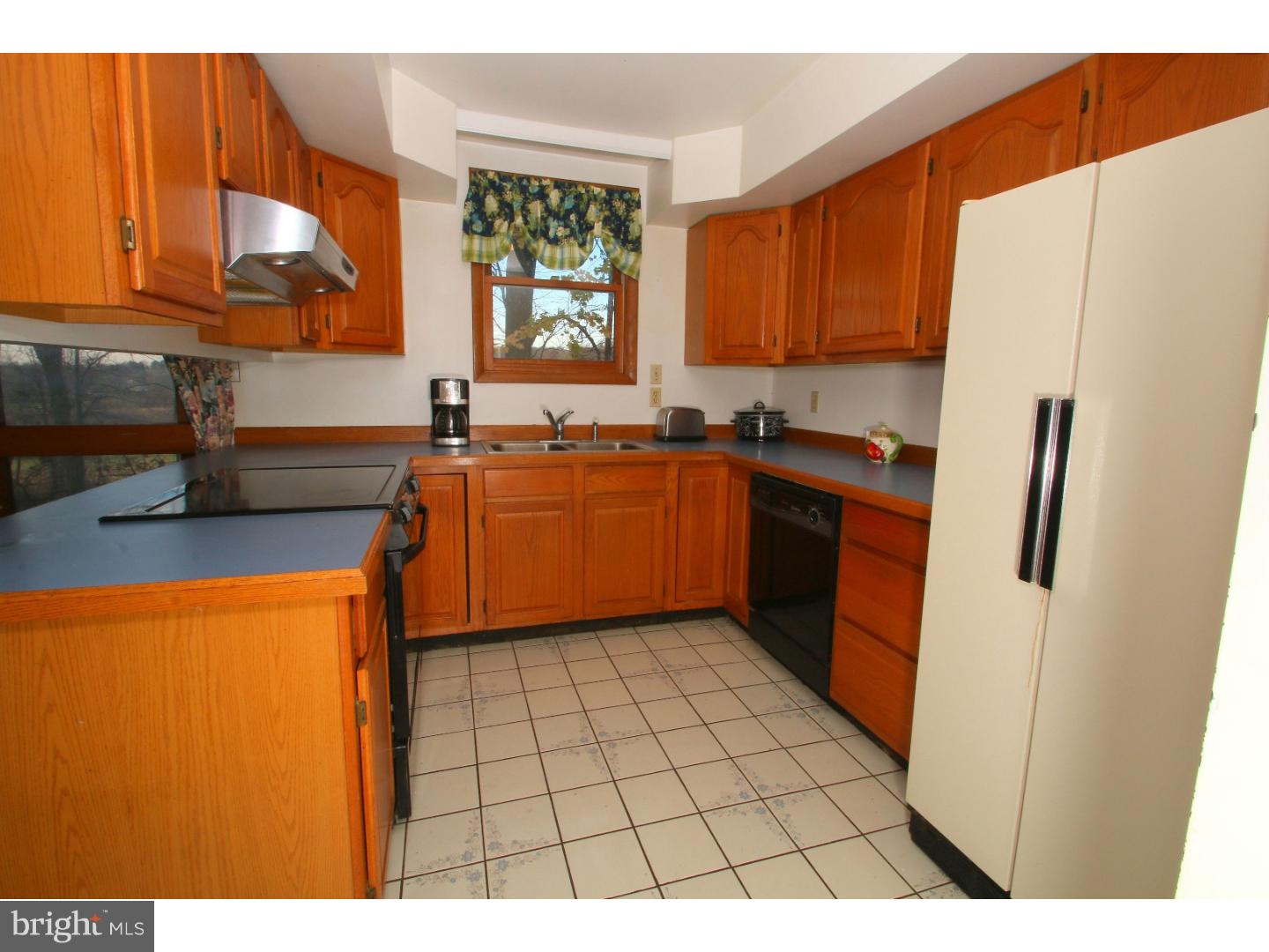 697 State Road Coopersburg, PA 18036 - Photo 7 of 25 Gallery Image 7