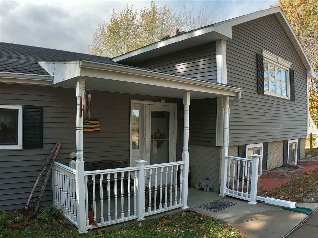 14211 Frost Road Hemlock, MI 48626 - Photo 2 of 34